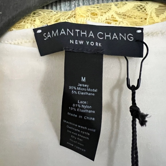 Samantha Chang- Lace Front Robe - Ivory and Buttercup - M - Picture 8 of 8